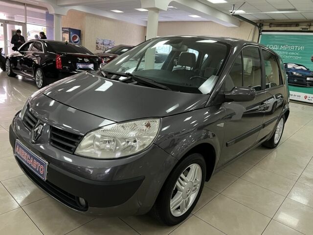 Серый Рено Сценик II, объемом двигателя 1.6 л и пробегом 183 тыс. км за 5200 $, фото 1 на Automoto.ua