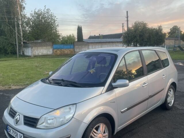 Серый Рено Сценик II, объемом двигателя 1.6 л и пробегом 282 тыс. км за 4600 $, фото 1 на Automoto.ua