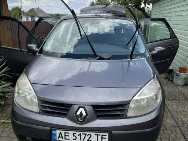 Сірий Рено Сценік II, об'ємом двигуна 1.6 л та пробігом 258 тис. км за 4500 $, фото 1 на Automoto.ua