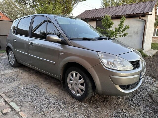 Серый Рено Сценик II, объемом двигателя 1.6 л и пробегом 266 тыс. км за 5700 $, фото 1 на Automoto.ua