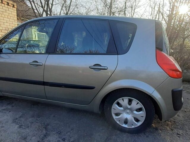 Сірий Рено Сценік II, об'ємом двигуна 1.6 л та пробігом 304 тис. км за 4500 $, фото 1 на Automoto.ua