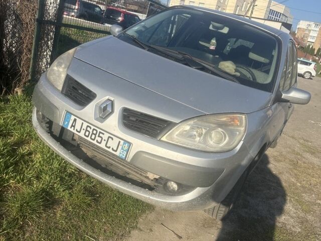 Серый Рено Сценик II, объемом двигателя 1.5 л и пробегом 3 тыс. км за 1885 $, фото 1 на Automoto.ua