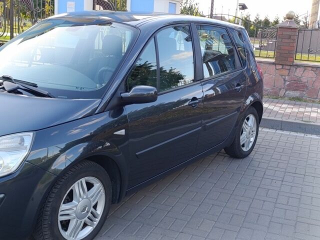 Рено Сценік II 2008 у Києві на Automoto.ua Сірий Рено Сценік II, об'ємом двигуна 2 л та пробігом 173 тис. км за 5750 $, фото 1 на Automoto.ua