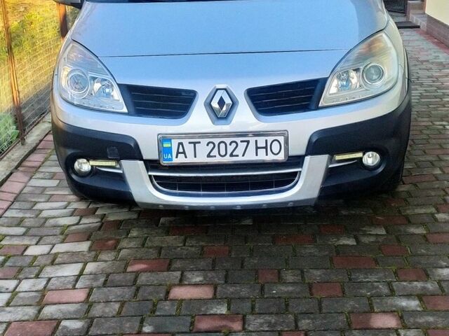 Серый Рено Сценик II, объемом двигателя 1.5 л и пробегом 250 тыс. км за 6300 $, фото 1 на Automoto.ua