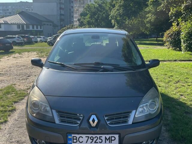 Серый Рено Сценик II, объемом двигателя 1.5 л и пробегом 225 тыс. км за 7800 $, фото 1 на Automoto.ua