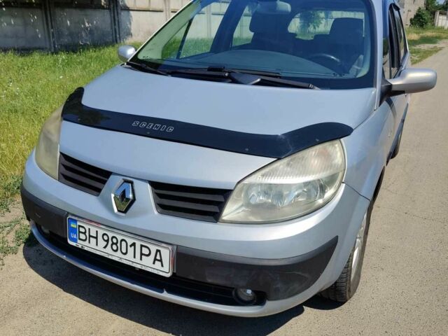 Сірий Рено Сценік II, об'ємом двигуна 1.5 л та пробігом 240 тис. км за 3600 $, фото 1 на Automoto.ua