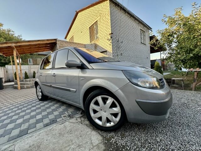 Сірий Рено Сценік II, об'ємом двигуна 1.9 л та пробігом 280 тис. км за 4200 $, фото 1 на Automoto.ua