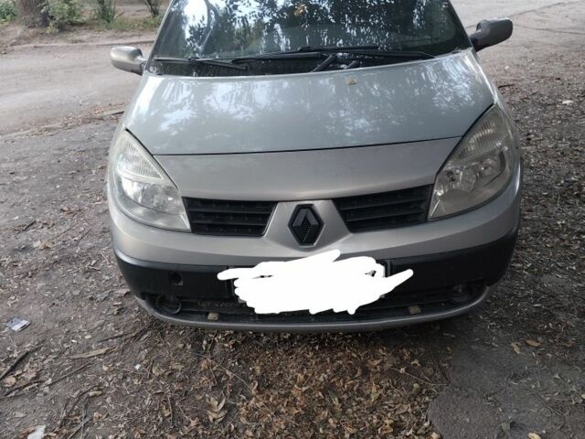Серый Рено Сценик II, объемом двигателя 1.9 л и пробегом 432 тыс. км за 3889 $, фото 1 на Automoto.ua