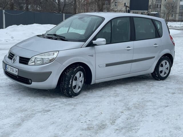Серый Рено Сценик II, объемом двигателя 1.6 л и пробегом 162 тыс. км за 5750 $, фото 1 на Automoto.ua