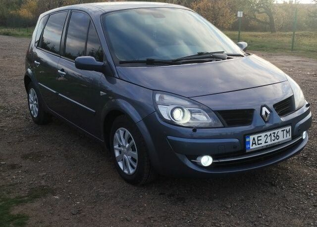 Сірий Рено Сценік II, об'ємом двигуна 1.6 л та пробігом 182 тис. км за 6700 $, фото 1 на Automoto.ua