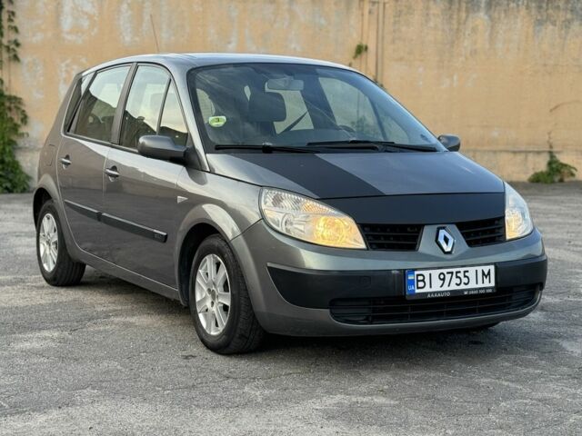 Зелений Рено Сценік II, об'ємом двигуна 1.5 л та пробігом 300 тис. км за 3599 $, фото 1 на Automoto.ua