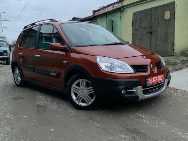 Оранжевый Рено Сценик II, объемом двигателя 2 л и пробегом 171 тыс. км за 6250 $, фото 1 на Automoto.ua