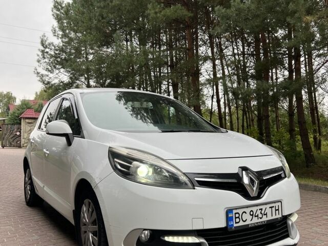 Белый Рено Сценик III, объемом двигателя 1.5 л и пробегом 289 тыс. км за 6800 $, фото 1 на Automoto.ua