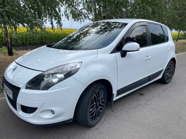 Білий Рено Сценік III, об'ємом двигуна 1.5 л та пробігом 280 тис. км за 7700 $, фото 1 на Automoto.ua