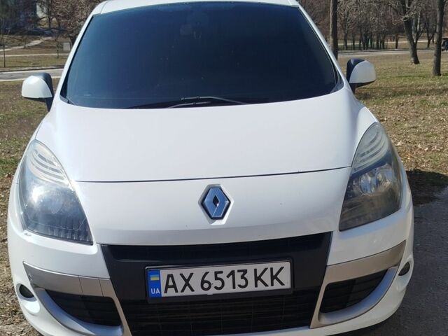 Білий Рено Сценік III, об'ємом двигуна 1.5 л та пробігом 319 тис. км за 6500 $, фото 1 на Automoto.ua