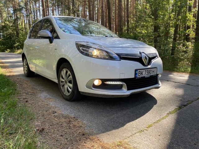 Белый Рено Сценик III, объемом двигателя 1.5 л и пробегом 234 тыс. км за 7000 $, фото 1 на Automoto.ua