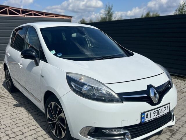 Белый Рено Сценик III, объемом двигателя 1.6 л и пробегом 184 тыс. км за 9300 $, фото 1 на Automoto.ua