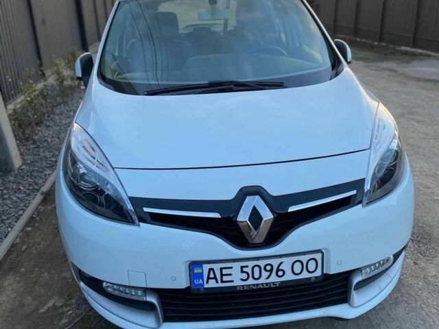 Білий Рено Сценік III, об'ємом двигуна 1.5 л та пробігом 205 тис. км за 10200 $, фото 1 на Automoto.ua