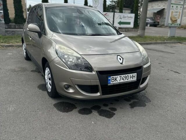 Бежевий Рено Сценік III, об'ємом двигуна 1.6 л та пробігом 222 тис. км за 6900 $, фото 1 на Automoto.ua