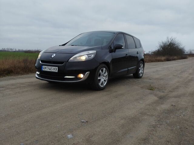 Черный Рено Сценик III, объемом двигателя 0 л и пробегом 398 тыс. км за 7200 $, фото 1 на Automoto.ua