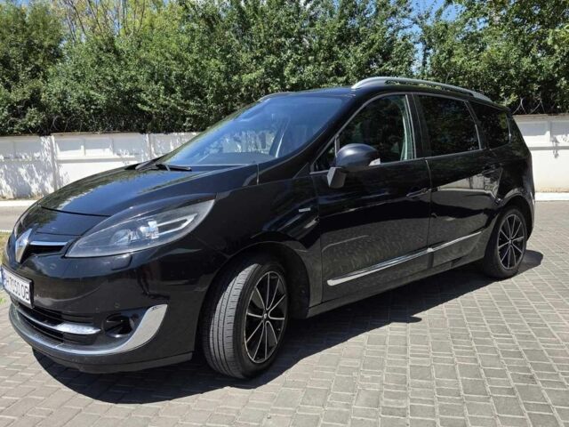 Черный Рено Сценик III, объемом двигателя 1.5 л и пробегом 325 тыс. км за 8500 $, фото 1 на Automoto.ua