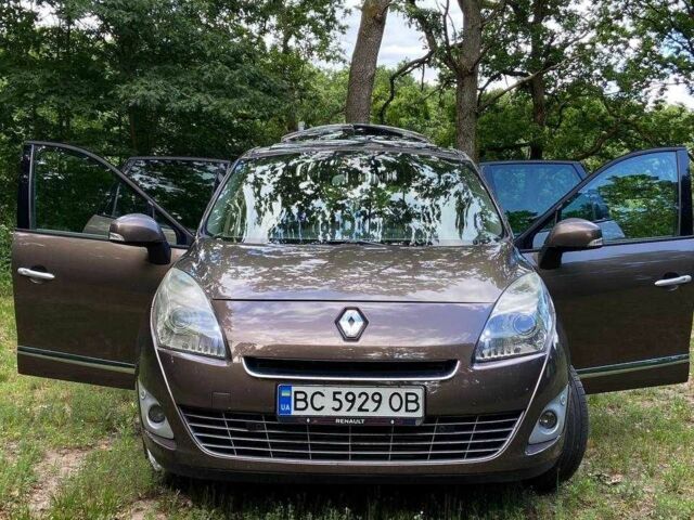 Коричневий Рено Сценік III, об'ємом двигуна 2 л та пробігом 365 тис. км за 7200 $, фото 1 на Automoto.ua
