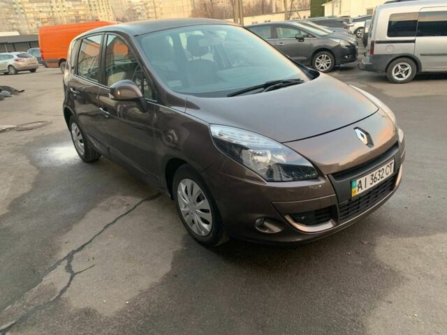 Коричневый Рено Сценик III, объемом двигателя 1.6 л и пробегом 232 тыс. км за 6350 $, фото 1 на Automoto.ua