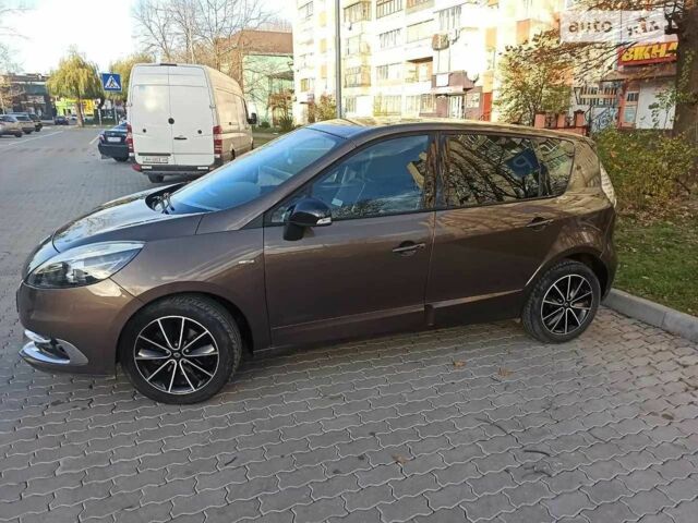 Коричневий Рено Сценік III, об'ємом двигуна 1.6 л та пробігом 210 тис. км за 7850 $, фото 1 на Automoto.ua