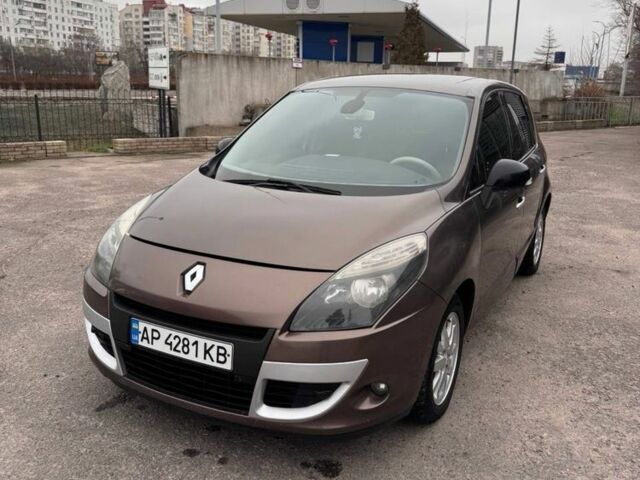 Коричневый Рено Сценик III, объемом двигателя 1.5 л и пробегом 239 тыс. км за 7999 $, фото 1 на Automoto.ua