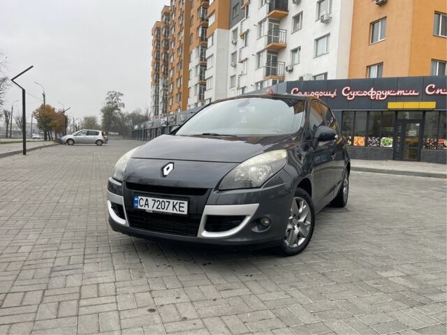 Сірий Рено Сценік III, об'ємом двигуна 1.5 л та пробігом 310 тис. км за 6700 $, фото 1 на Automoto.ua