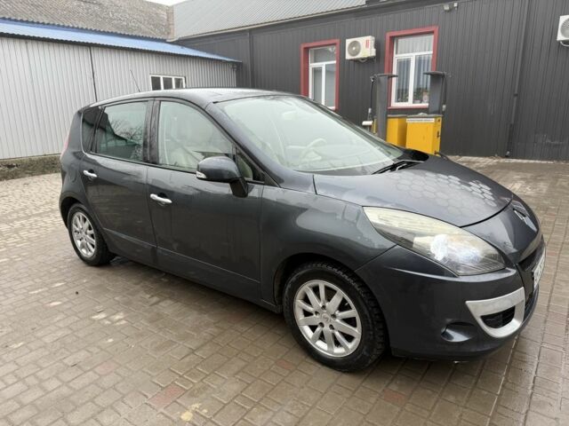 Серый Рено Сценик III, объемом двигателя 1.5 л и пробегом 208 тыс. км за 5700 $, фото 1 на Automoto.ua