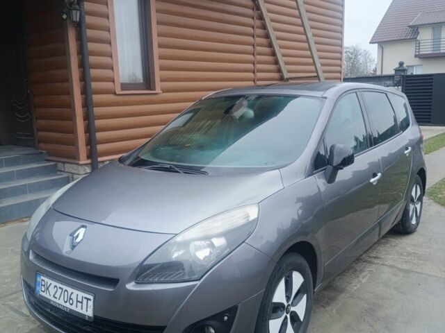 Серый Рено Сценик III, объемом двигателя 1.4 л и пробегом 224 тыс. км за 4650 $, фото 1 на Automoto.ua