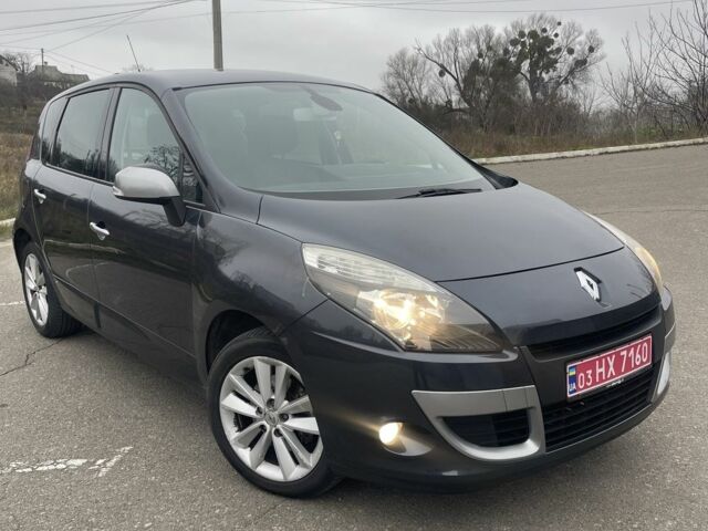 Серый Рено Сценик III, объемом двигателя 1.6 л и пробегом 237 тыс. км за 7900 $, фото 1 на Automoto.ua