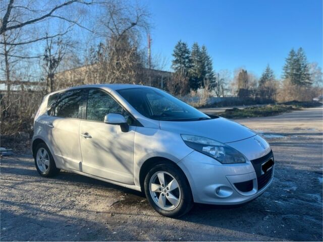 Серый Рено Сценик III, объемом двигателя 1.9 л и пробегом 262 тыс. км за 3857 $, фото 1 на Automoto.ua