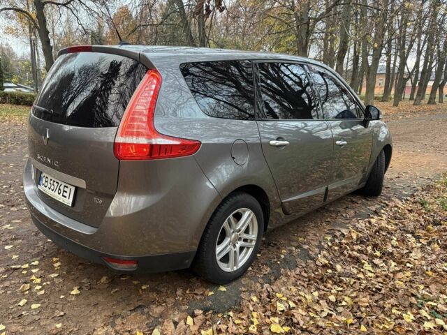 Серый Рено Сценик III, объемом двигателя 1.4 л и пробегом 196 тыс. км за 8000 $, фото 1 на Automoto.ua