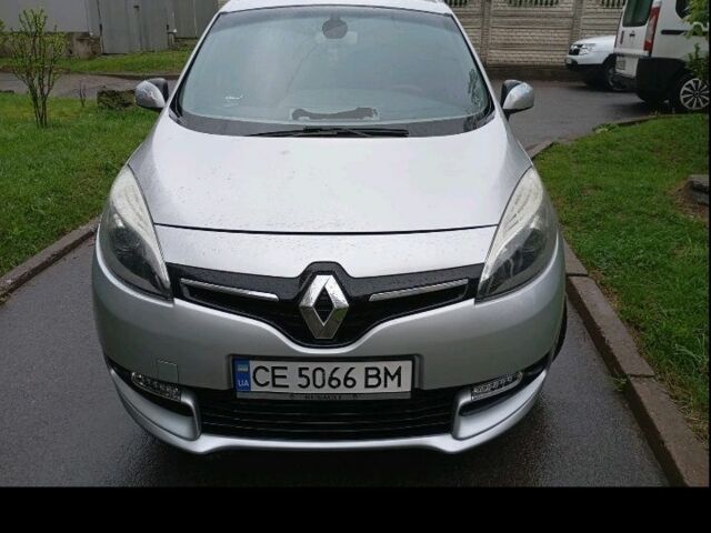 Серый Рено Сценик III, объемом двигателя 1.5 л и пробегом 300 тыс. км за 7500 $, фото 1 на Automoto.ua