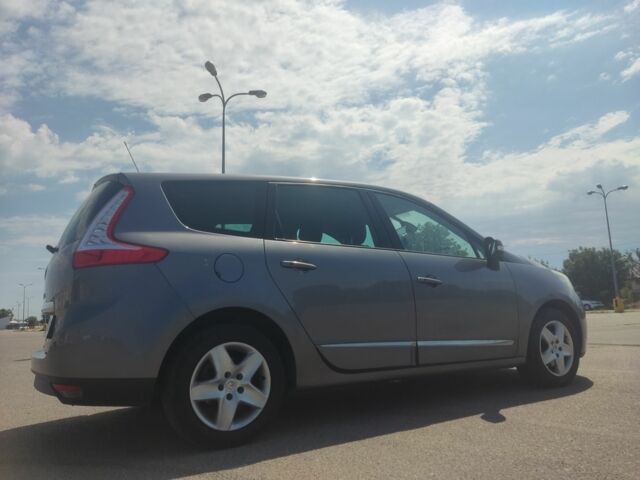 Серый Рено Сценик III, объемом двигателя 1.5 л и пробегом 188 тыс. км за 266 $, фото 1 на Automoto.ua