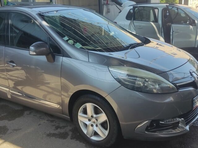 Сірий Рено Сценік III, об'ємом двигуна 1.5 л та пробігом 202 тис. км за 11741 $, фото 1 на Automoto.ua