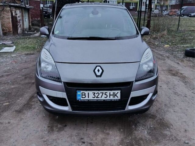 Сірий Рено Сценік III, об'ємом двигуна 1.5 л та пробігом 207 тис. км за 6200 $, фото 1 на Automoto.ua