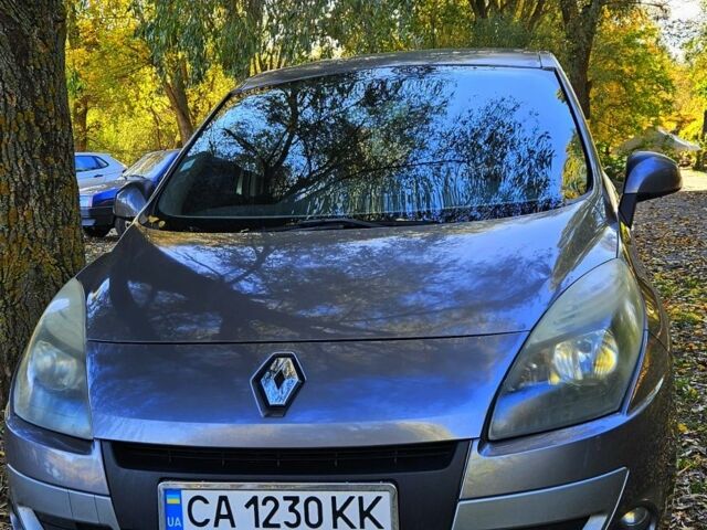 Сірий Рено Сценік III, об'ємом двигуна 1.5 л та пробігом 269 тис. км за 6900 $, фото 1 на Automoto.ua