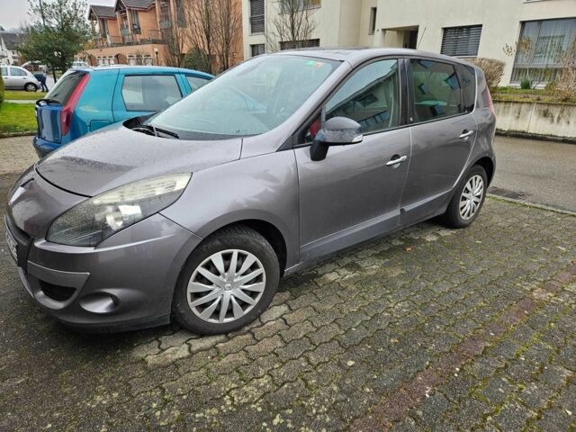 Сірий Рено Сценік III, об'ємом двигуна 1.6 л та пробігом 300 тис. км за 6000 $, фото 1 на Automoto.ua