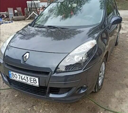 Серый Рено Сценик III, объемом двигателя 1.5 л и пробегом 270 тыс. км за 5700 $, фото 1 на Automoto.ua