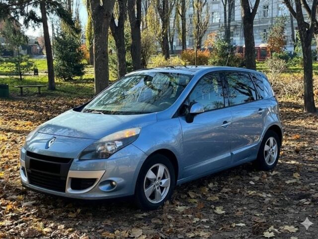 Синій Рено Сценік III, об'ємом двигуна 1.5 л та пробігом 244 тис. км за 6800 $, фото 1 на Automoto.ua