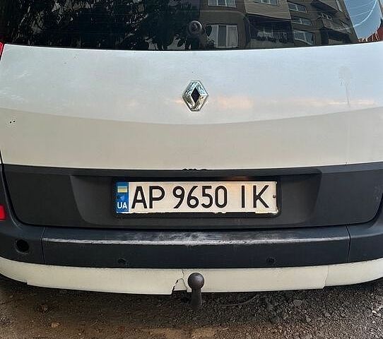 Білий Рено Сценік, об'ємом двигуна 1.9 л та пробігом 322 тис. км за 3600 $, фото 1 на Automoto.ua