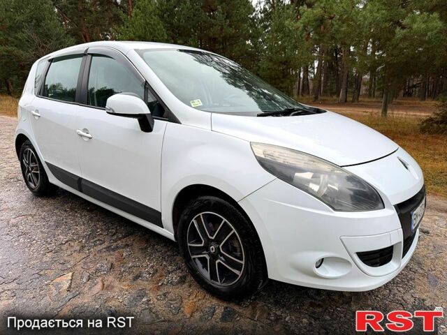 Білий Рено Сценік, об'ємом двигуна 1.5 л та пробігом 186 тис. км за 5950 $, фото 1 на Automoto.ua