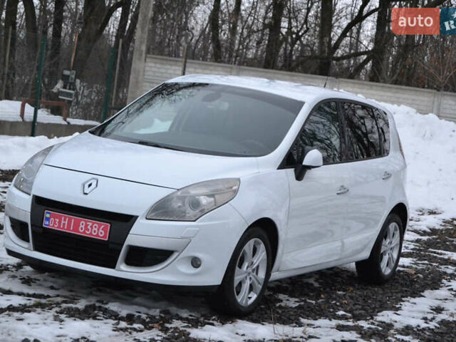 Білий Рено Сценік, об'ємом двигуна 2 л та пробігом 222 тис. км за 6500 $, фото 1 на Automoto.ua