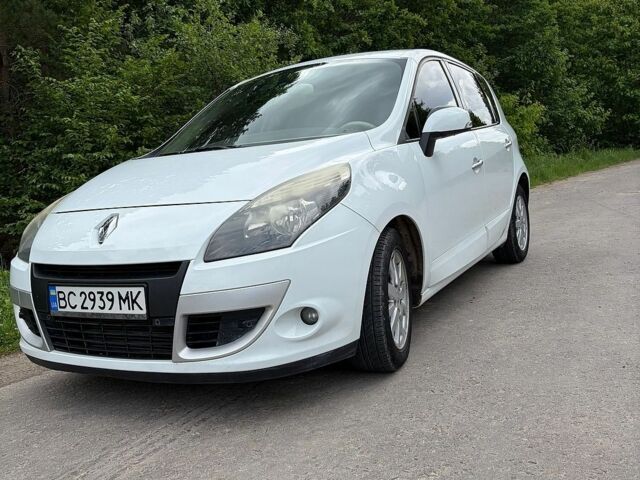 Білий Рено Сценік, об'ємом двигуна 1.87 л та пробігом 235 тис. км за 6200 $, фото 1 на Automoto.ua