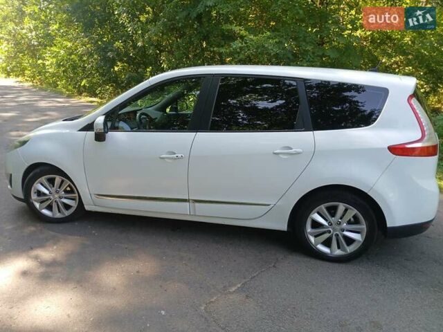 Білий Рено Сценік, об'ємом двигуна 1.46 л та пробігом 206 тис. км за 6800 $, фото 1 на Automoto.ua