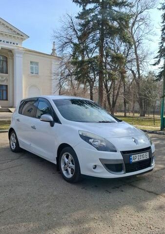 Білий Рено Сценік, об'ємом двигуна 1.46 л та пробігом 281 тис. км за 6500 $, фото 1 на Automoto.ua