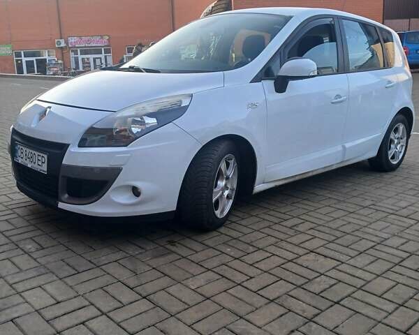 Белый Рено Сценик, объемом двигателя 1.5 л и пробегом 238 тыс. км за 6999 $, фото 1 на Automoto.ua